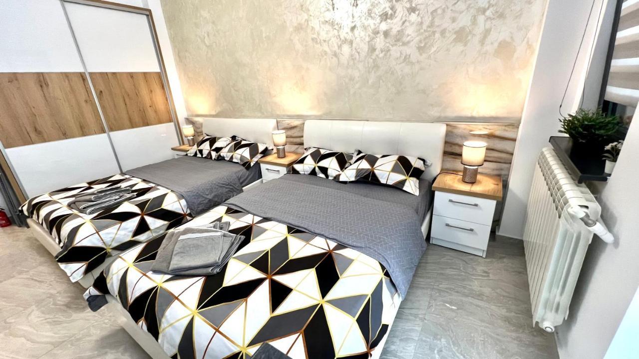 Seaview Deluxe Double Studio - Beachfront Resort Năvodari Buitenkant foto