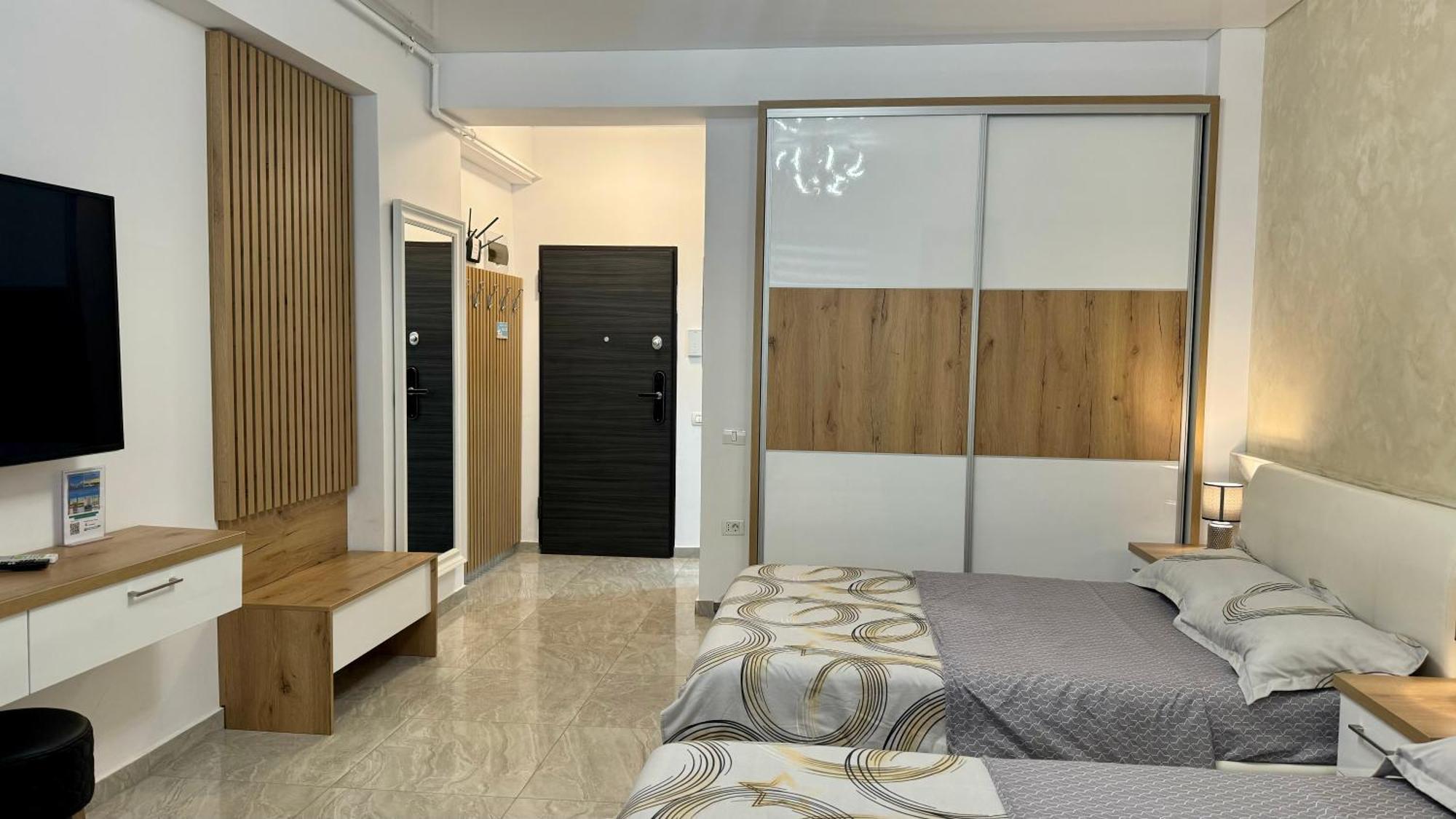 Seaview Deluxe Double Studio - Beachfront Resort Năvodari Buitenkant foto